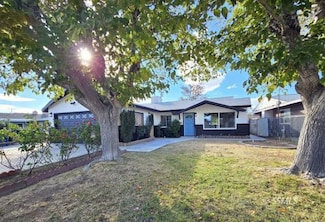 121 S Sunland St, Ridgecrest, CA 93555