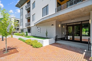 105 Chatham Walk Ln Unit 208, Cary, NC 27511