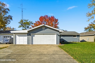 5311 Lake Dr, Celina, OH 45822