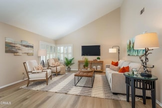 35206 Village 35 Unit 35, Camarillo, CA 93012