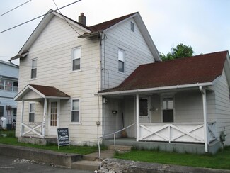 105 Franklin St, Jermyn, PA 18433
