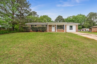 212 Johanna Dr, Ozark, AL 36360