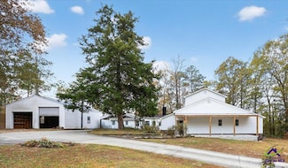 5682 Hartley Bridge Rd, Macon, GA 31216