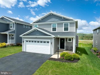 117 Caymus Dr, Port Matilda, PA 16870