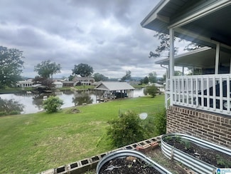 1081 Lakemont Dr S, Gadsden, AL 35907