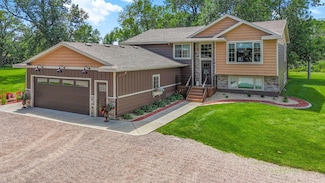 8300 263rd St, Saint Cloud, MN 56301