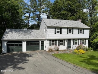 9 Bolton Dr, Lenox, MA 01240