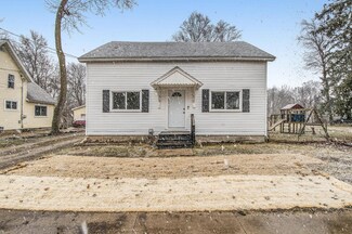 752 Jordan Lake Ave, Lake Odessa, MI 48849