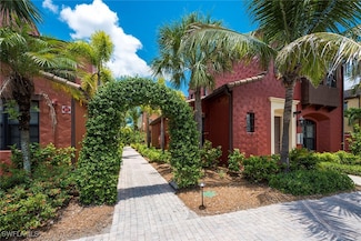 8953 Malibu St Unit 4-2, Naples, FL 34113