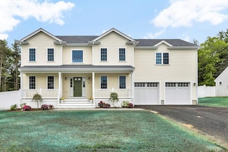 6 Stone Gate Dr, Plymouth, MA 02360