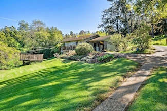 154 Cooke Rd Unit B, Kula, HI 96790