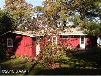 215 215 Lake St, Barrett, MN 56311