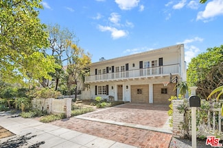 657 S Burlingame Ave, Los Angeles, CA 90049