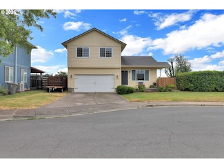 911 Arrow Leaf Place, Harrisburg, OR 97446