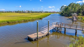 524 Amalie Farms Dr, Charleston, SC 29492