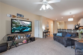 138 Oak Harbor Dr Unit 2E, Camdenton, MO 65020