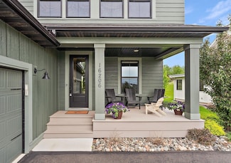 16206 Draft Horse Blvd, Lakeville, MN 55044