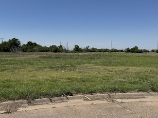 1513 Madison Ave, Dumas, TX 79029