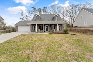 103 W Chestnut Ct, Central, SC 29630
