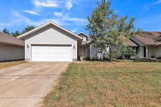 4003 W Maple St, Springfield, MO 65802