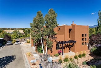 927 Alto St Unit B, Santa Fe, NM 87501