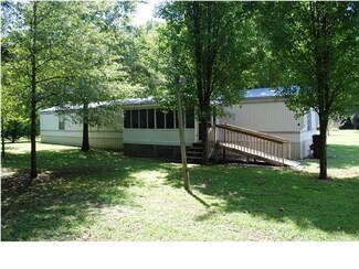 5923 County Road 491, Stevenson, AL 35772