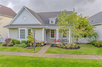 1193 Grove Ln, Medina, OH 44256