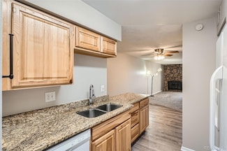 865 S Quebec St Unit 104B, Denver, CO 80247