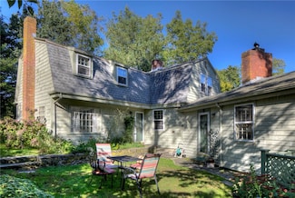 124 Green End Ave, Middletown, RI 02842