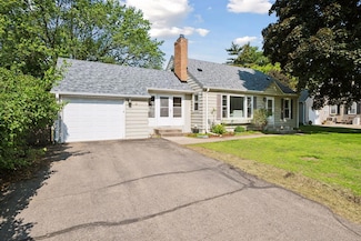 6320 Clinton Ave, Richfield, MN 55423