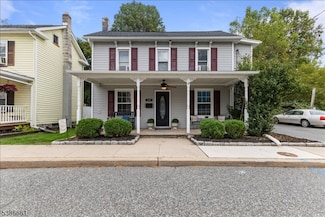 241 Depue St, Belvidere, NJ 07823