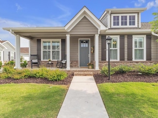 311 Pacer Ln, Dalton, GA 30721