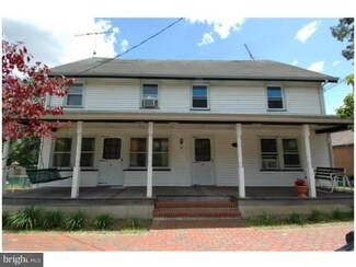 11 N Main St, Hightstown, NJ 08520