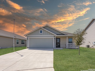9825 Munster Dr, Schertz, TX 78154