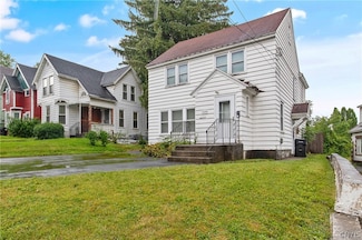 1033 Danforth St, Syracuse, NY 13208