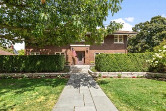 700 N La Grange Rd, La Grange Park, IL 60526