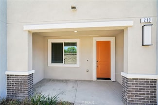 219 Aurora Ln, Pomona, CA 91767