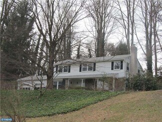 37 N Longpoint Ln, Rose Valley, PA 19063