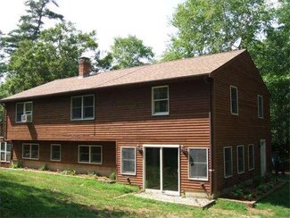 44 Laurel St, Gloucester, MA 01930