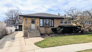 1315 W Oakton St, Arlington Heights, IL 60004