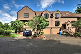 14 Rosewood Cir, Monroe, CT 06468