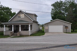 327 S Main St, Gibsonburg, OH 43431