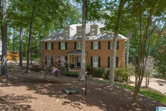 1235 Country Club Cir, Birmingham, AL 35244