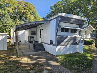 404 Southwick Rd Unit 15, Westfield, MA 01085