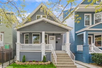 3311 W Belle Plaine Ave, Chicago, IL 60618