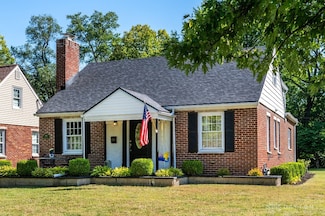 900 Acorn Dr, Dayton, OH 45419