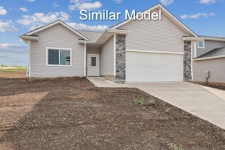 437 Napoli Ave, West Des Moines, IA 50266