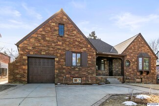 749 N 58th St, Omaha, NE 68132