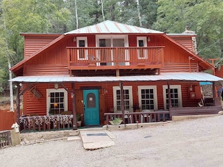 300 Swallow Place, Cloudcroft, NM 88317