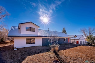 1131 Lincoln Ave, Raton, NM 87740